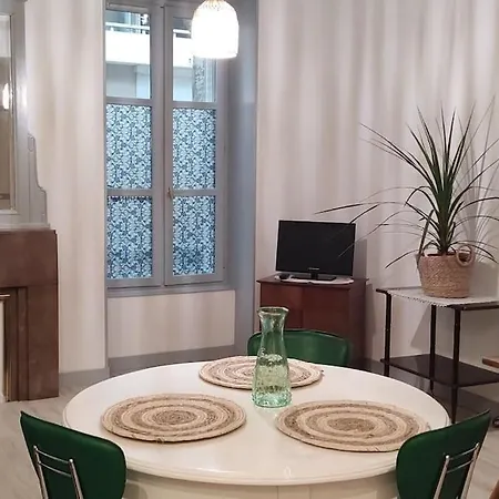 Appartement Cosy A 2 Pas Des Rues Pietonnes Chalon-sur-Saône Extérieur photo